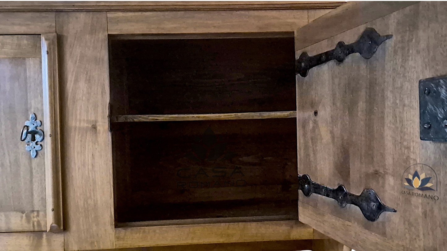 Appenzeller Buffet aus Nussbaum – Schweizer Bauernmöbel um 1820 | CASA ROMANO