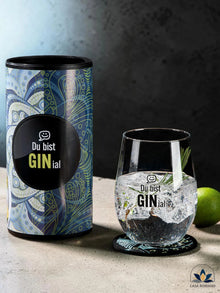 Gin Glas „Du bist GINial“ – Geschenkset mit Untersetzer & Box | CASA ROMANO