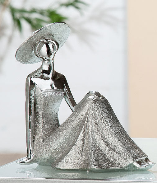 Lady Skulptur silber 17 cm – Sitzende moderne Dekofigur – CASA ROMANO