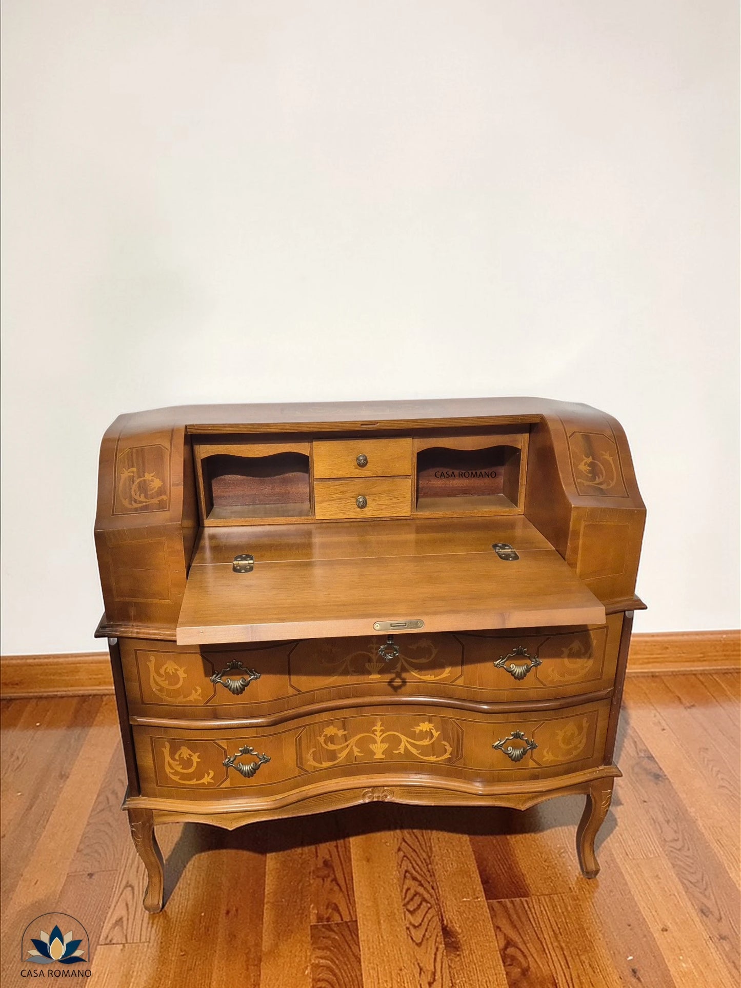 Schreibkommode Louis-XV Stil mit Intarsien | CASA ROMANO | CASA ROMANO