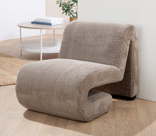 Design-Sessel „Poltrana“ aus Cord – Beige (86×59×67 cm) | CASA ROMANO