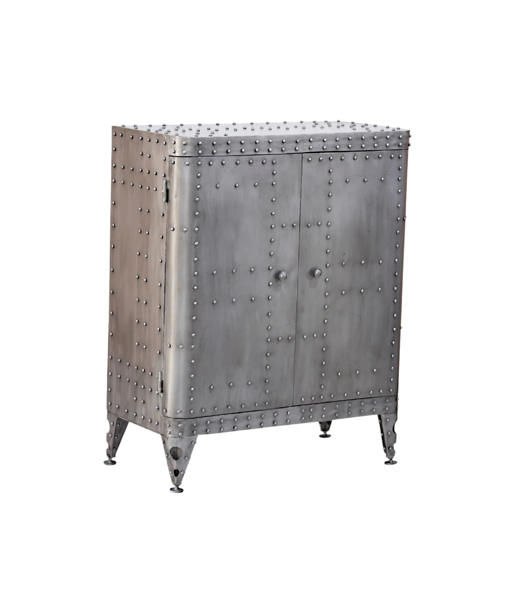 Sideboard „Aviation“ – Industrial Design aus recyceltem Metall