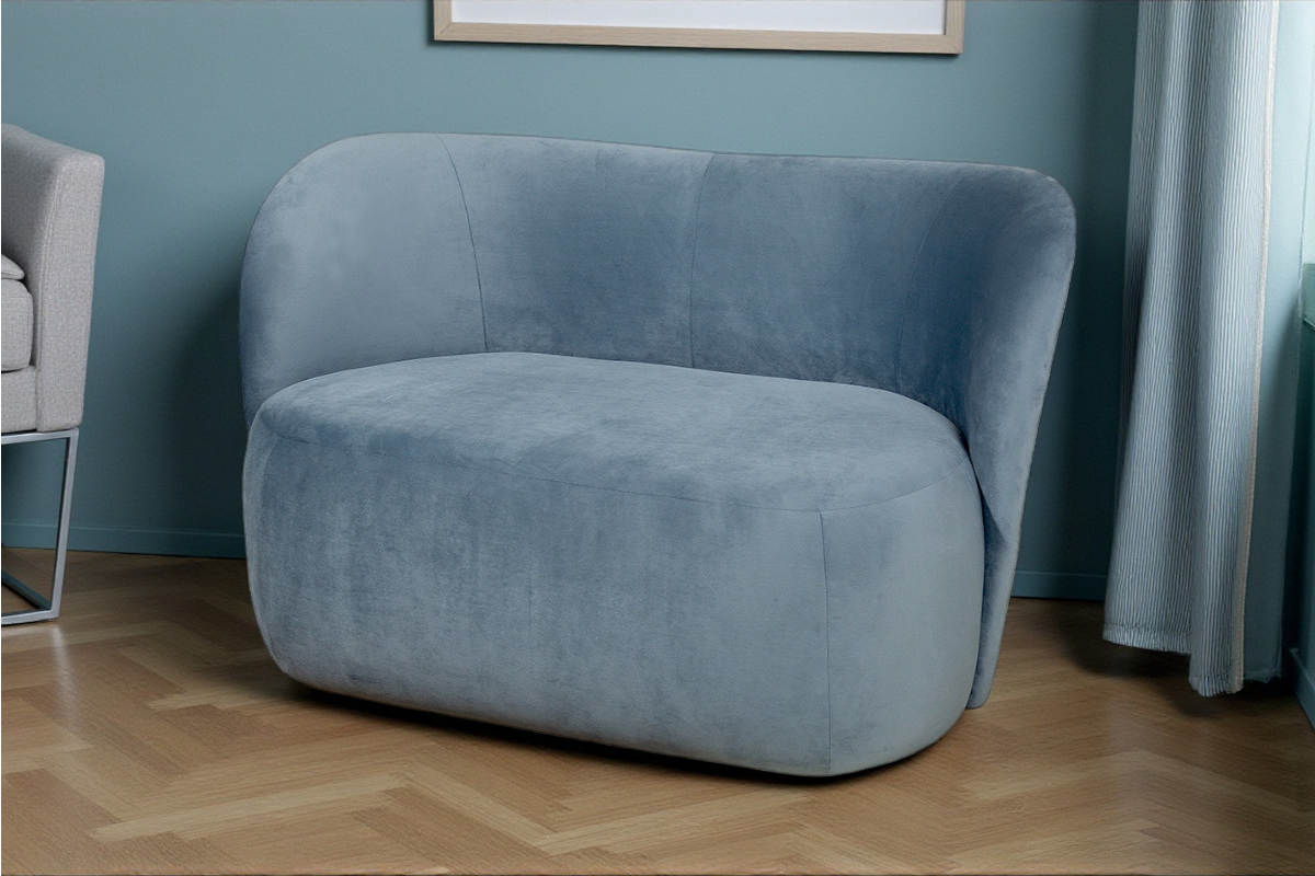 Sofa „Vienna“ – zeitloser Stil mit samtweichem Komfort