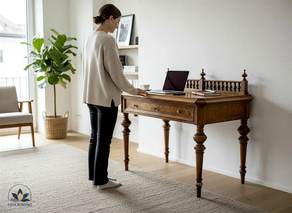 Antiker Schreibtisch aus Massivholz – eleganter antiker Tisch mit Schublade | CASA ROMANO