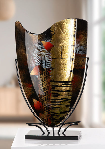 Dekorative Bodenvase aus Glas in Schwarz Gold Rot im Wohnraum