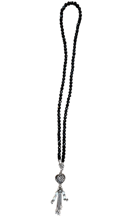 Halskette „Perla Nera“ – Schwarze Glasperlen mit Ornament & Quaste (50 cm) | CASA ROMANO