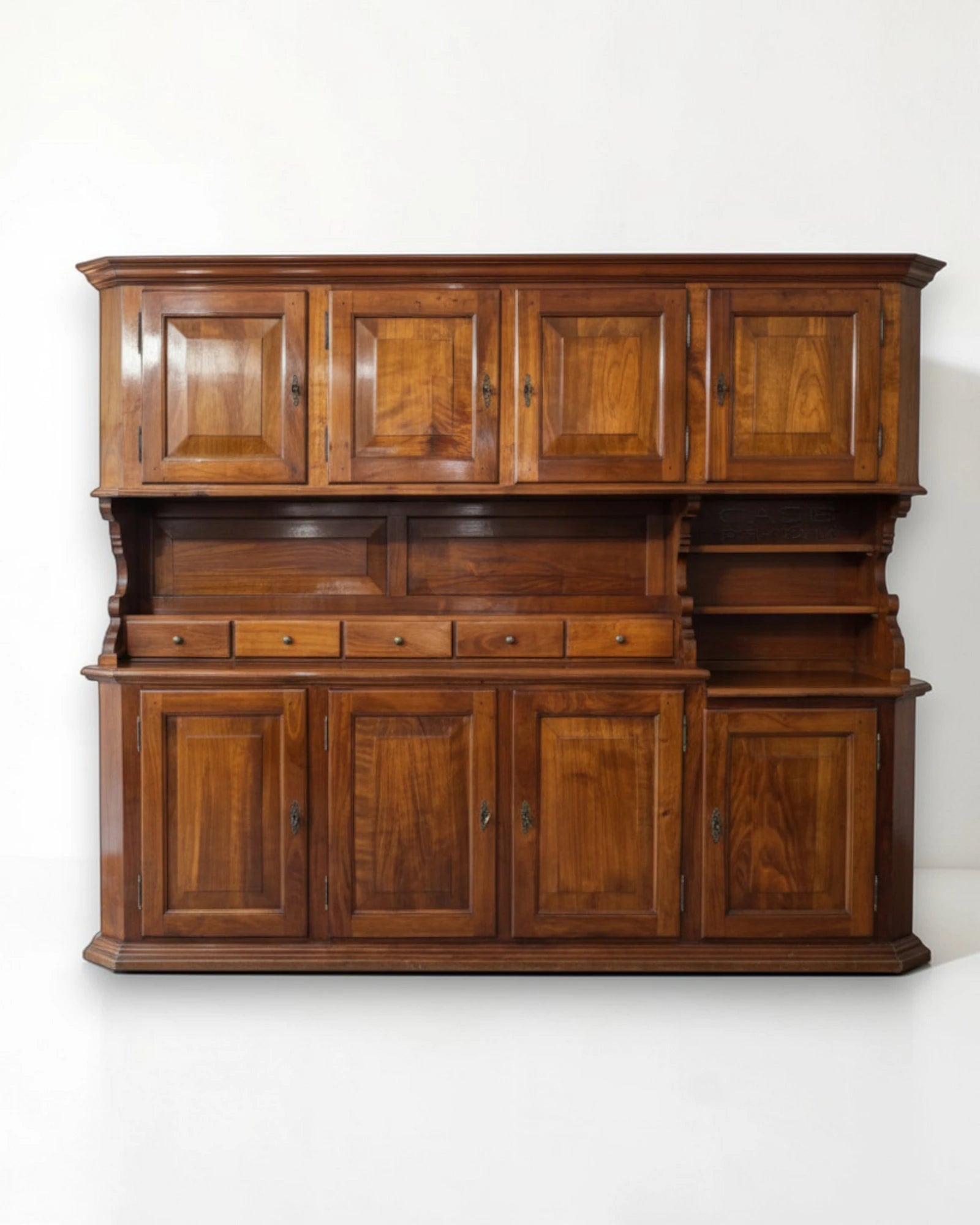 Massives Kirschbaum Buffet – handgefertigte Reproduktion eines historischen Buffets | CASA ROMANO