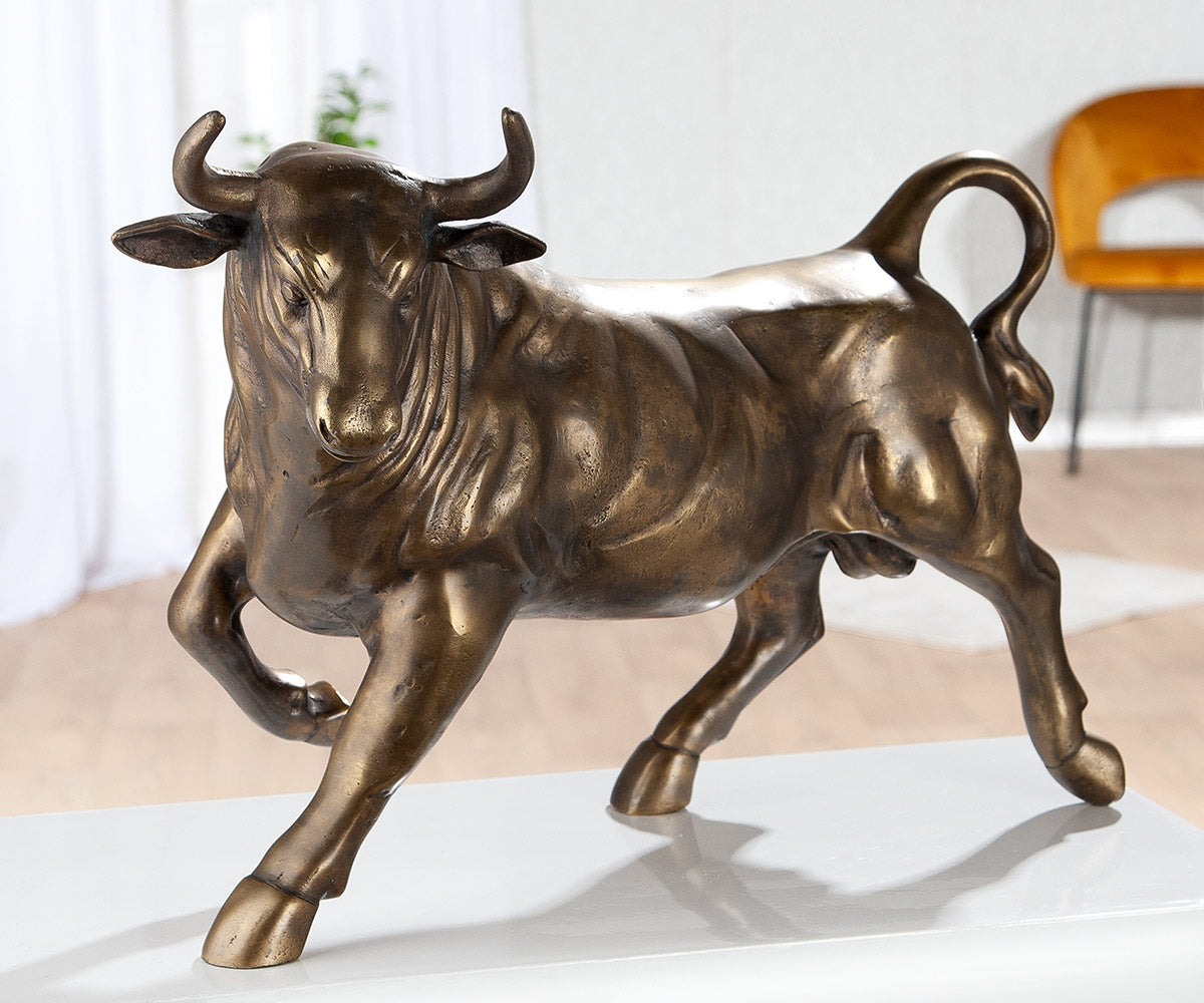 Stierfigur Bronzeoptik – Dekorative Skulptur aus Aluminium 57 cm | CASA ROMANO